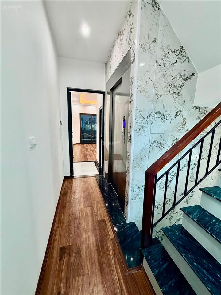 Bán nhà riêng tại khương trung, 9,5 tỷ, 33m2, 3pn, 5 tầng, nội thất đầy đủ
