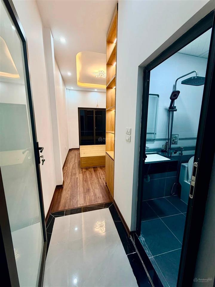 Bán nhà riêng tại khương trung, 9,5 tỷ, 33m2, 3pn, 5 tầng, nội thất đầy đủ