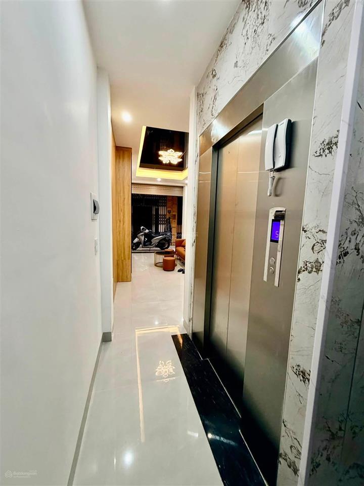 Bán nhà riêng tại khương trung, 9,5 tỷ, 33m2, 3pn, 5 tầng, nội thất đầy đủ