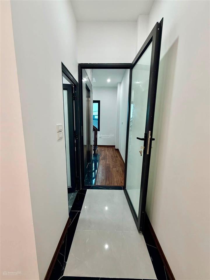 Bán nhà riêng tại khương trung, 9,5 tỷ, 33m2, 3pn, 5 tầng, nội thất đầy đủ