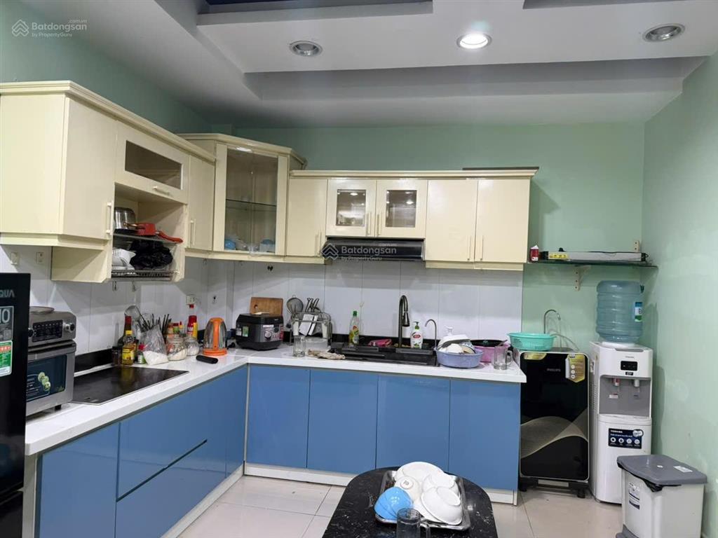 Cho thuê nhà dương quảng hàm, p5, gv. dt 4*11m 2 lầu 3 pn mới, giá 10.xtr.