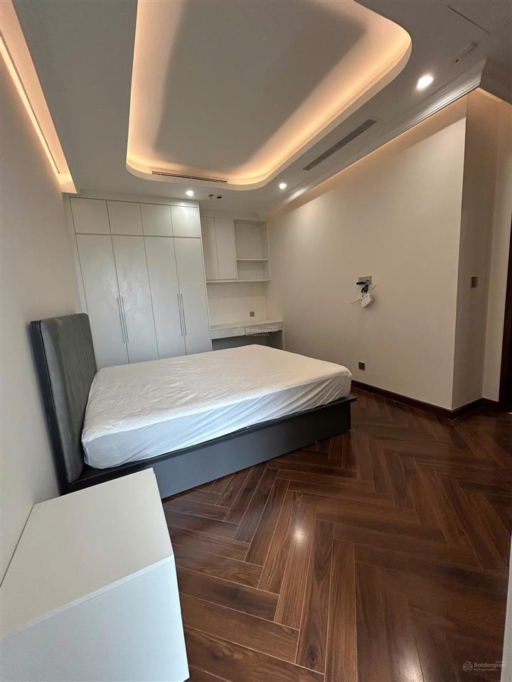 Phòng kinh doanh diamond crown 3pn full đồ rẻ nhất thị trường chỉ 7,x tỷ  vào ở ngay