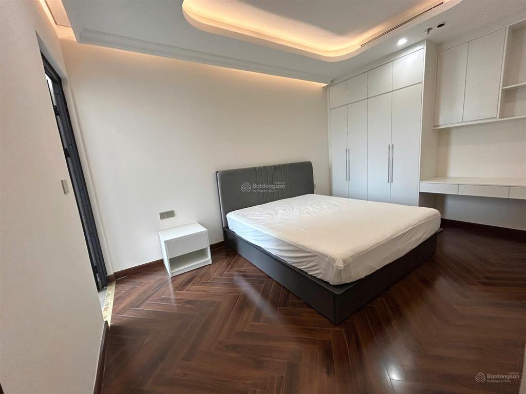 Phòng kinh doanh diamond crown 3pn full đồ rẻ nhất thị trường chỉ 7,x tỷ  vào ở ngay