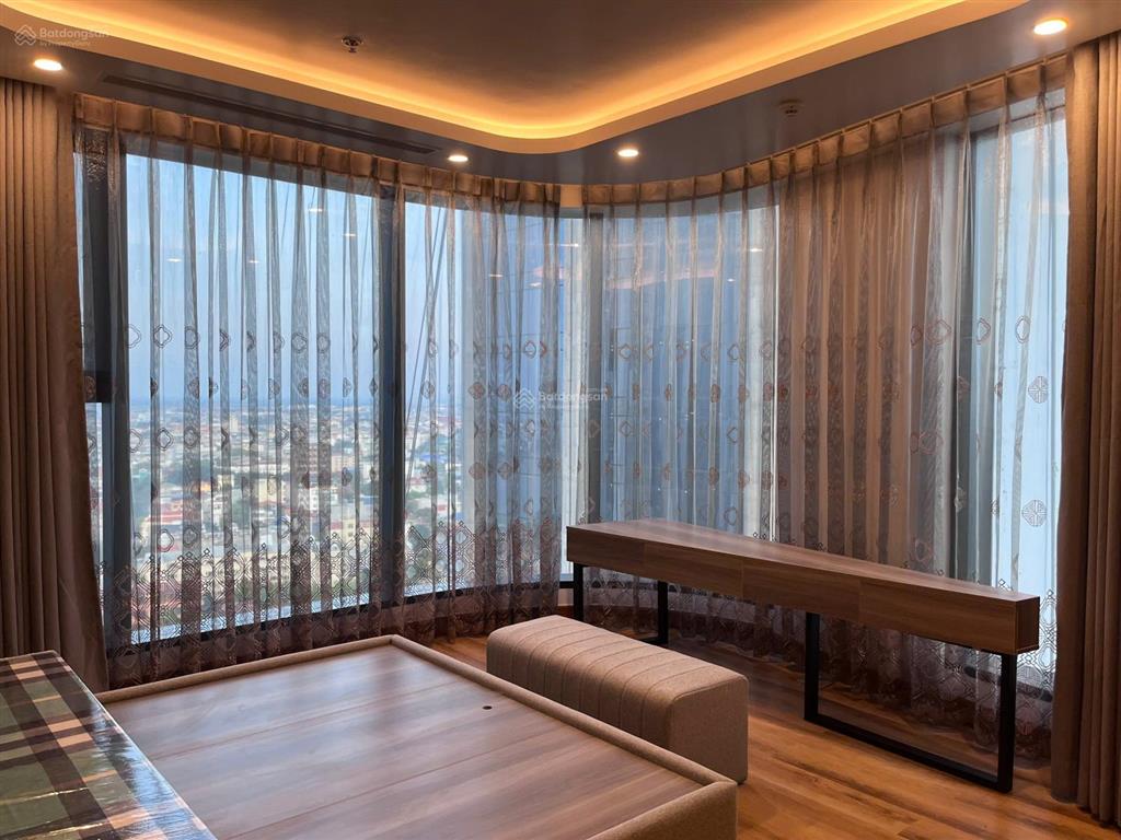 Phòng kinh doanh diamond crown 2n+1 ~94m2 view trung tâm cho thuê vp 2 năm chỉ 5,7x tỷ