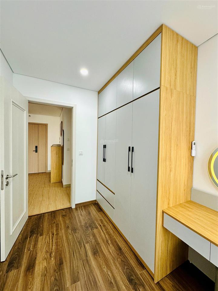 Phòng kinh doanh minato báo giá căn 2pn full đồ giá hời 13 triệu/tháng (bao trọn 2 phí)