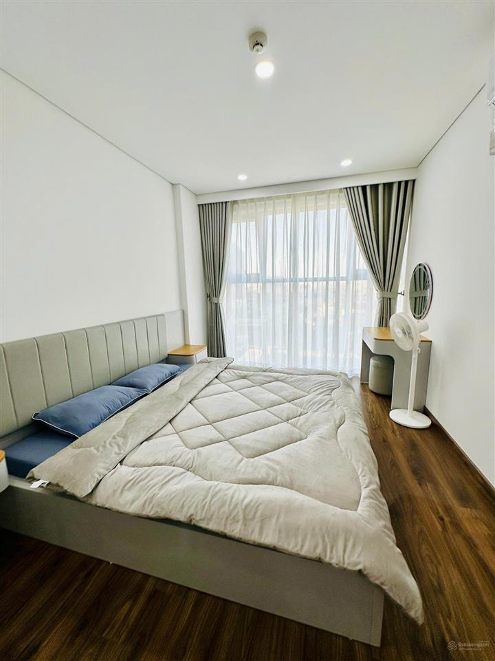 Phòng kinh doanh minato báo giá căn 2pn full đồ giá hời 13 triệu/tháng (bao trọn 2 phí)