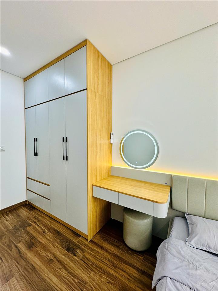 Phòng kinh doanh minato báo giá căn 2pn full đồ giá hời 13 triệu/tháng (bao trọn 2 phí)