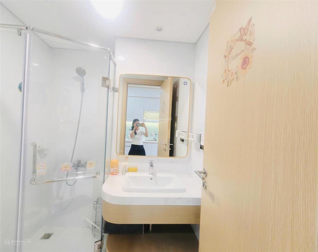 Đội ngũ cho thuê sentosa báo giá căn studio tầng cao full đồ 8,5 triệu/tháng (bao phí)