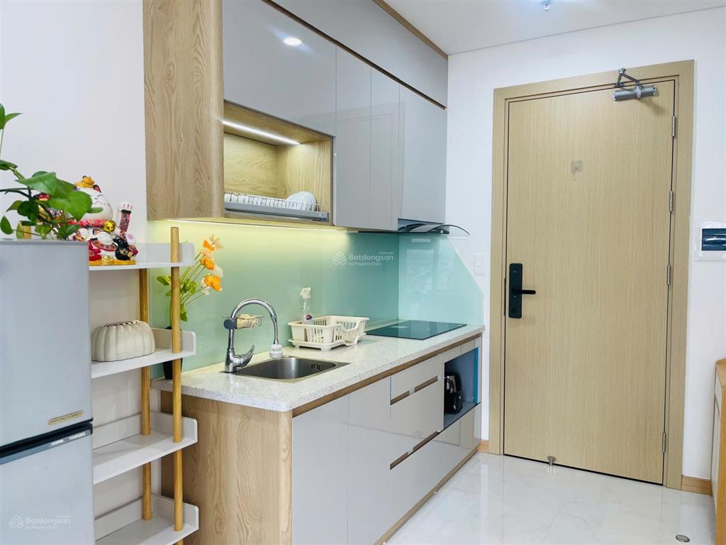 Đội ngũ cho thuê sentosa báo giá căn studio tầng cao full đồ 8,5 triệu/tháng (bao phí)