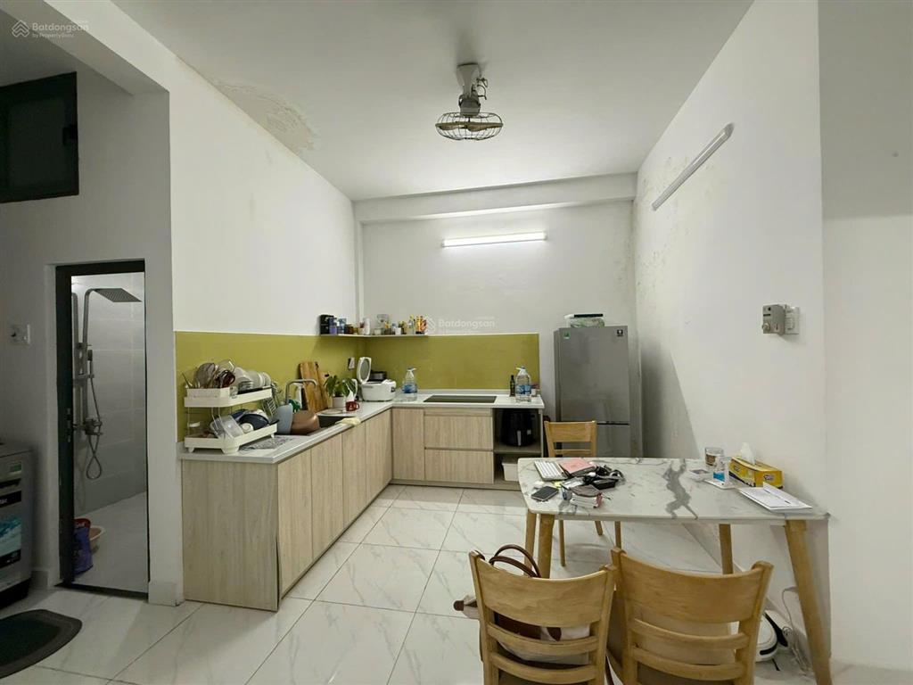 Bán căn hộ an lộc, dt 62m2, 2 phòng ngủ, căn góc nhà làm lại đẹp. sổ hồng. giá bán 3.8 tỷ. tặng nt.