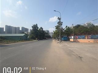 Nhà tái định cư phước thiện sát bên trường nguyễn văn tăng .dt 5m x 20m.1 trệt 1 lầu 3pn.giá 11.8tỷ