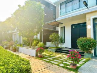 Bán nhanh biệt thự lucasta khang điềnliên phường q.9 dt 10*17,5  full nội thất xịn giá 24,8ty