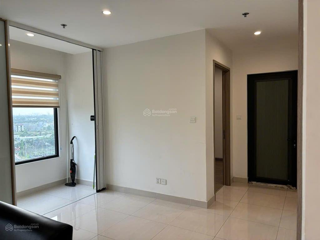 Kẹt bank bán gấp căn góc 2pn+, (70m2) vinhomes q.9 tầng đẹp, view sông full nội thất xịn giá 3,3tỷ
