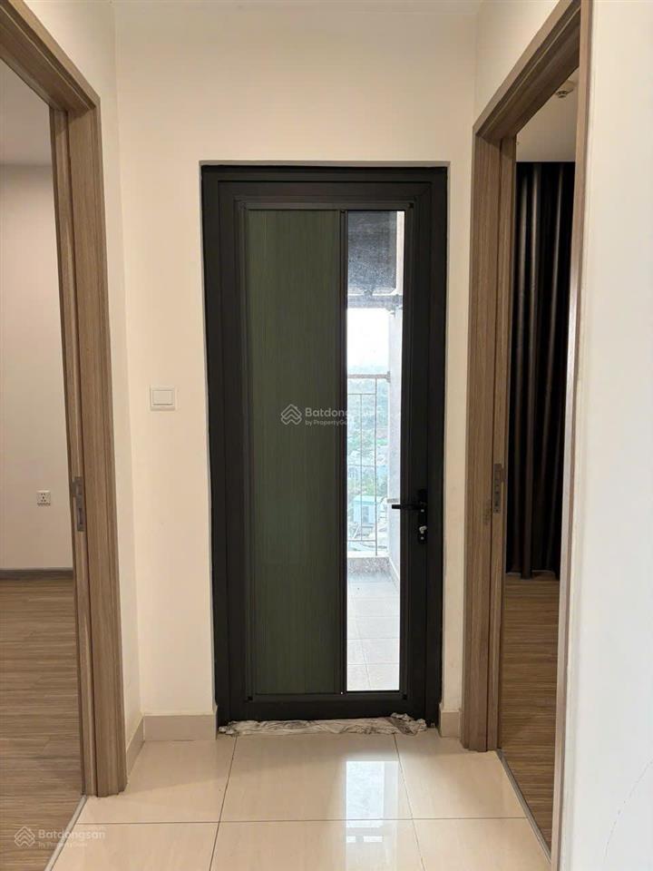 Kẹt bank bán gấp căn góc 2pn+, (70m2) vinhomes q.9 tầng đẹp, view sông full nội thất xịn giá 3,3tỷ