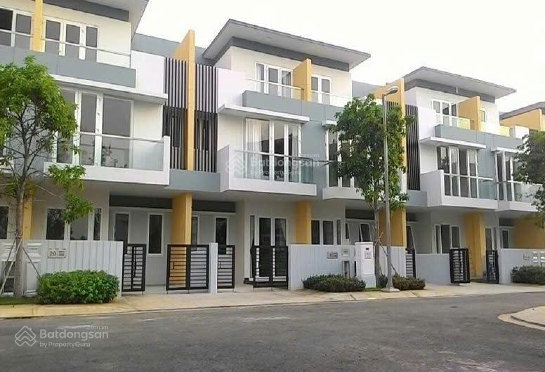 Hạ giá bán gấp nhà phố khang điền q.2 mega village 5x17m  3 tầng full nội thất giá 9,8 tỷ sổ sẵn