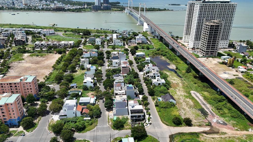 Bán lô góc mặt tiền lớn phan bá vành & đường 10m5 khu biệt thự harbour village. giá 100 tr/m2 tốt