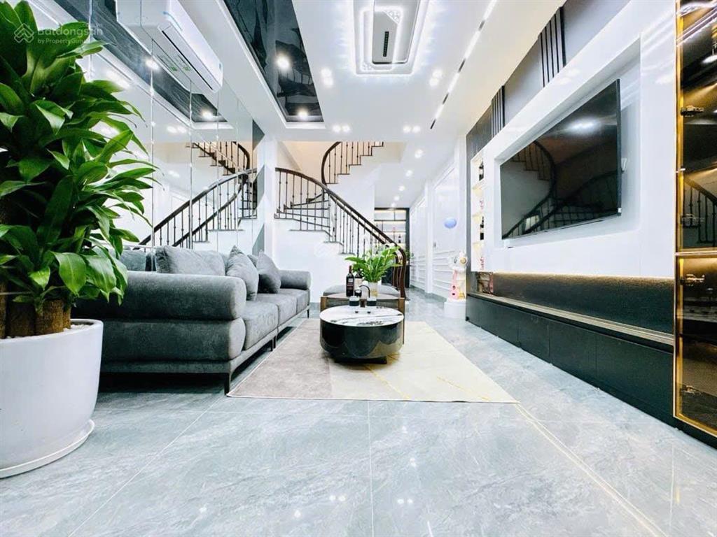 1 căn duy nhất tại trần duy hưng, 44m2 x 6 tầng, nhà đẹp thang máy mà giá chỉ nhỉnh 15 tỷ