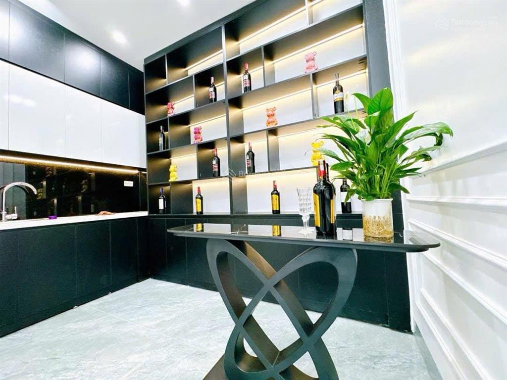 1 căn duy nhất tại trần duy hưng, 44m2 x 6 tầng, nhà đẹp thang máy mà giá chỉ nhỉnh 15 tỷ