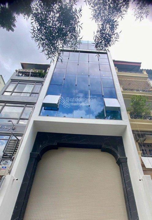Cho thuê nhà riêng siêu đẹp tại phố đội cấn 50m2x6t thông sàn có thang máy full đồ giá chỉ 18 triệu
