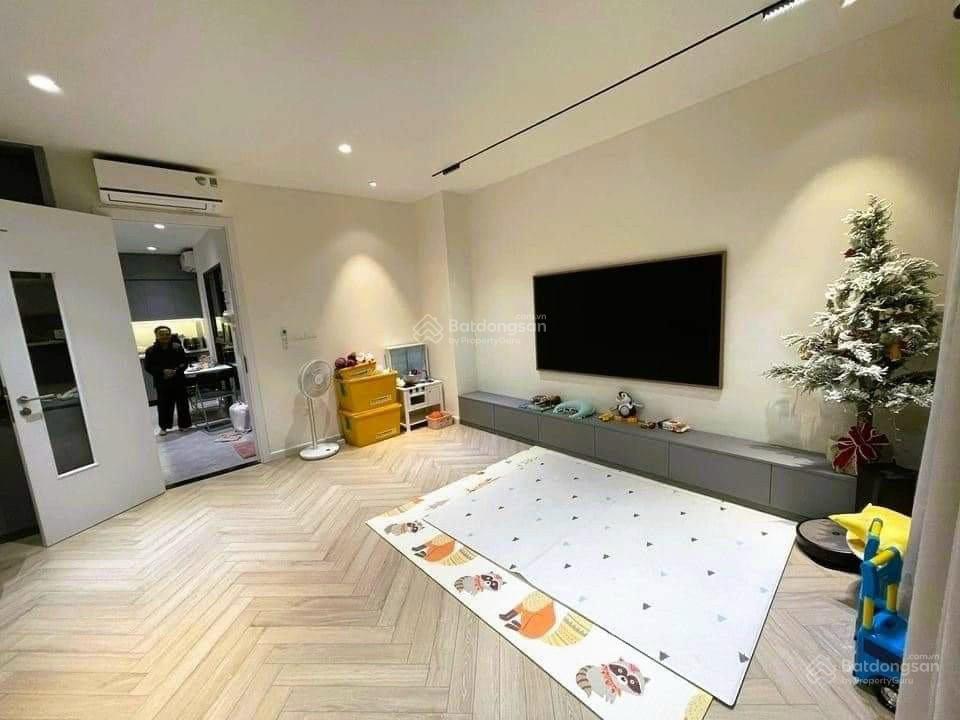 Chính chủ cho thuê nhà nguyên căn tại phố tôn đức thắng 60m2x5t ô tô đỗ cửa giá 15tr/ tháng
