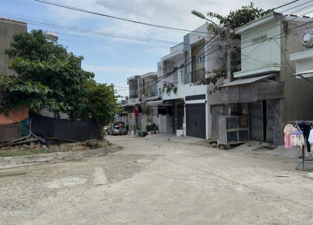 Bán nhà rẻ 114m2  ngang(5,2x22m)  2pn  xe hơi thông  nguyễn xiển  bắc nha trang  chỉ 1tỷ820tr