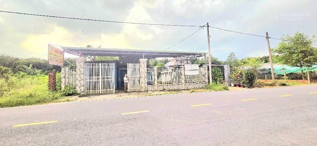 Bán nhà mặt tiền tỉnh lộ 1514x58m nở hậu 16mcó nhà cấp 4 đang kinh doanh buôn bán