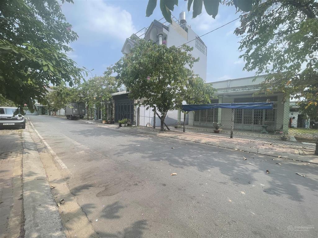 Bán nhà mặt tiền khủng 16x18m vuông vứcbắc lân gần trường thpt bà điểm284m2 gần nguyễn thị sóc