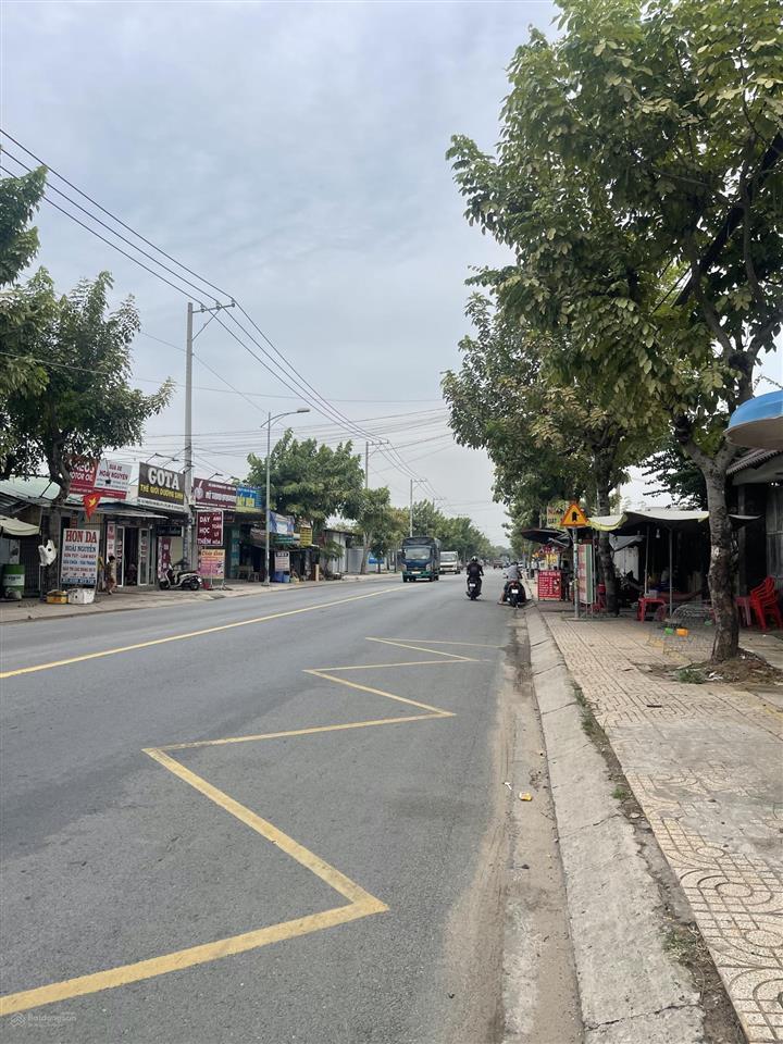 Nhà đất lớn hiếm rẻ 9x20m vuông vức nguyễn văn bứa  ngay ngã 4 ql22. khu vực đang phát triển mạnh