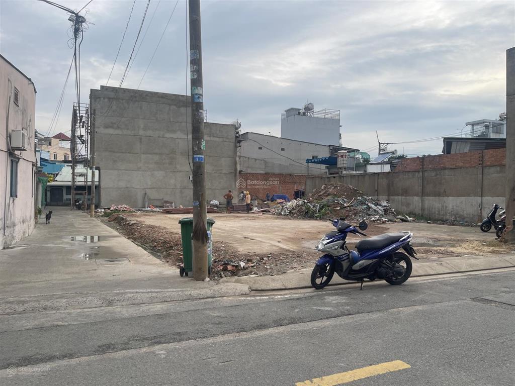 Đất lớn 8x22m nguyễn thị ai, trung tâm hóc môn | đường thông 10m ko mồ mả hay lỗi phong thuỷ
