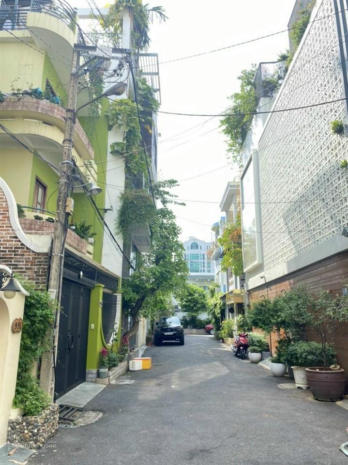 Bán vila khu compound nguyễn trọng tuyển. quận tân bình. dt 7m x 11m. nhà 5 tầng giá 26 tỷ tl
