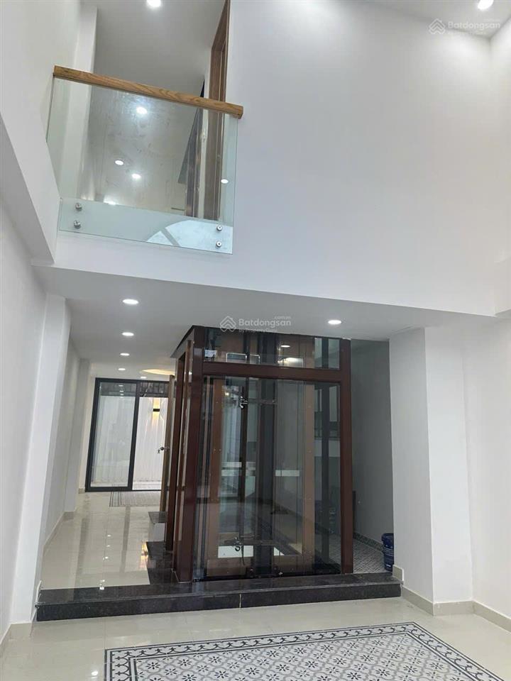 Bán tòa nhà chdv mt nguyễn hữu cảnh, q. bình thạnh. dt 4 x 18m. 6 tầng. hđt 65tr/tháng. giá 23 tỷ