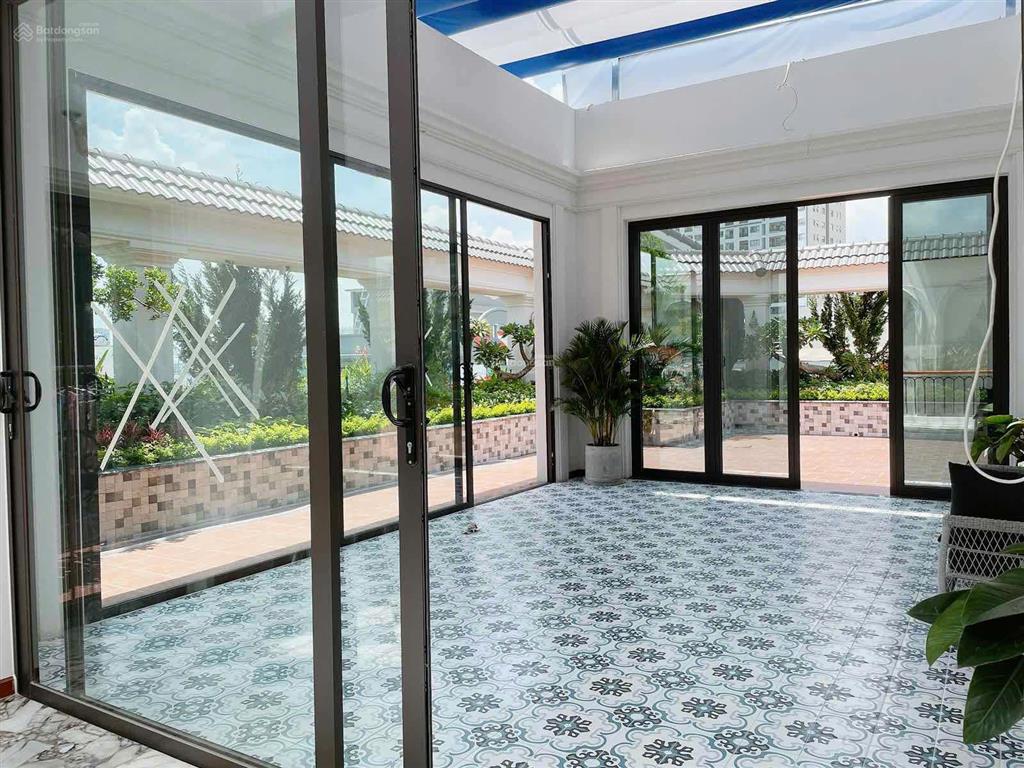 Cho thuê tòa nhà nguyễn gia trí bình 20x20 hầm 5 tầng giá 250 triệu