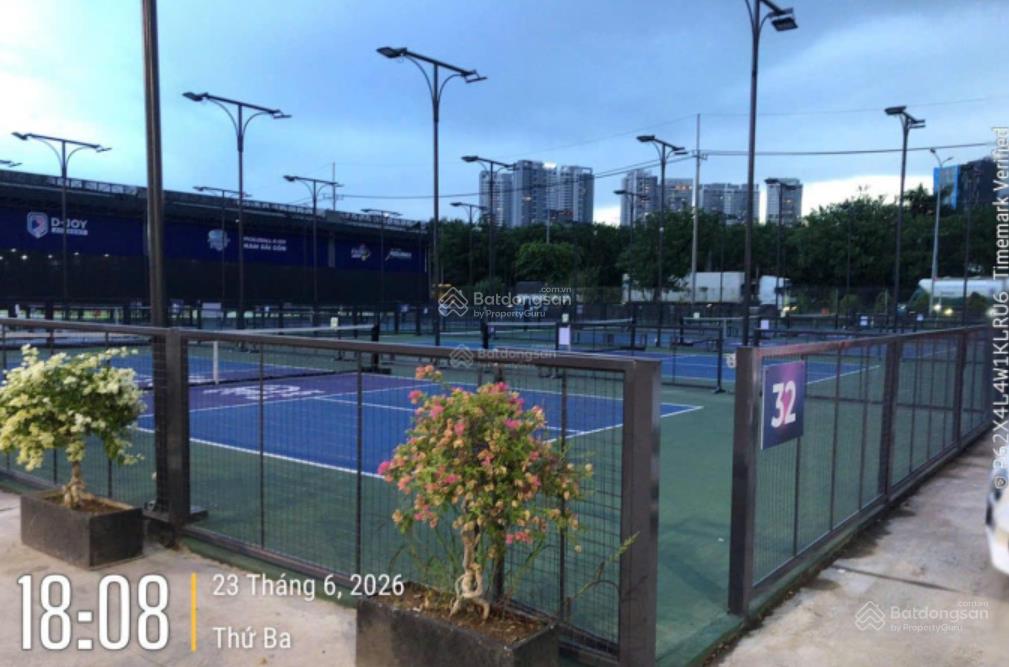 1000m2 diện tích cho thuê phú mỹ hưng q7  có thể dựng tiền chế
