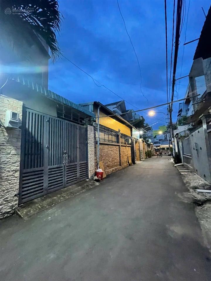 Đầu tư tách thửa nhà cấp 4 mặt tiền đường 33, linh đông  147.7m2