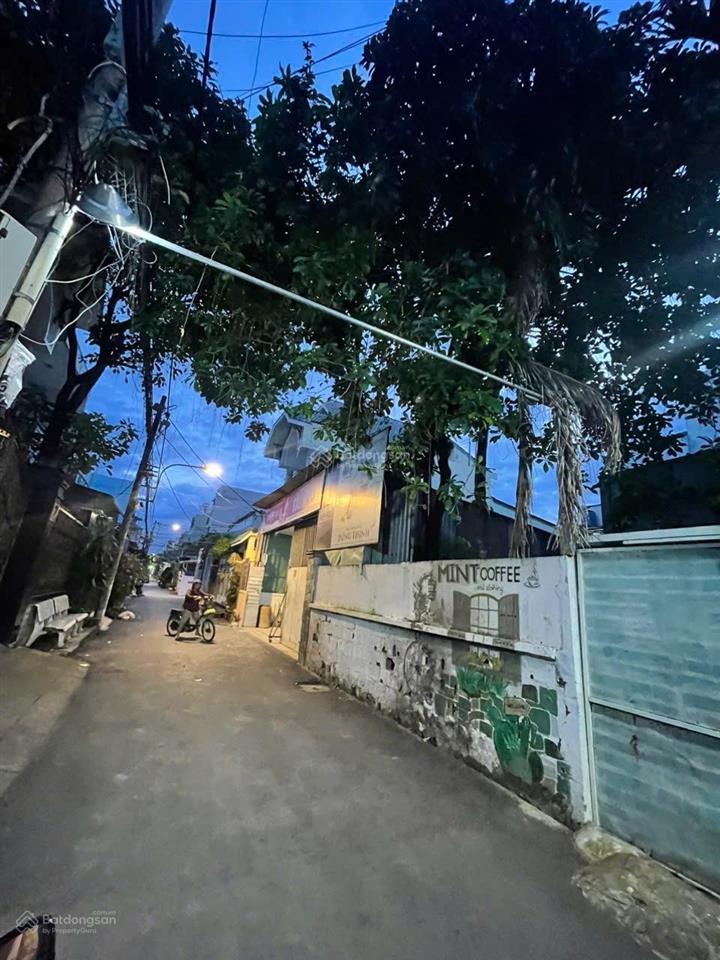 Đầu tư tách thửa nhà cấp 4 mặt tiền đường 33, linh đông  147.7m2