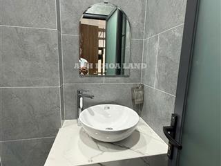 Giảm 1 tỷ  nhà mới 5 tầng có thang máy  vừa ở vừa khai thác căn hộ dịch vụ  phường thủ đức, hcm