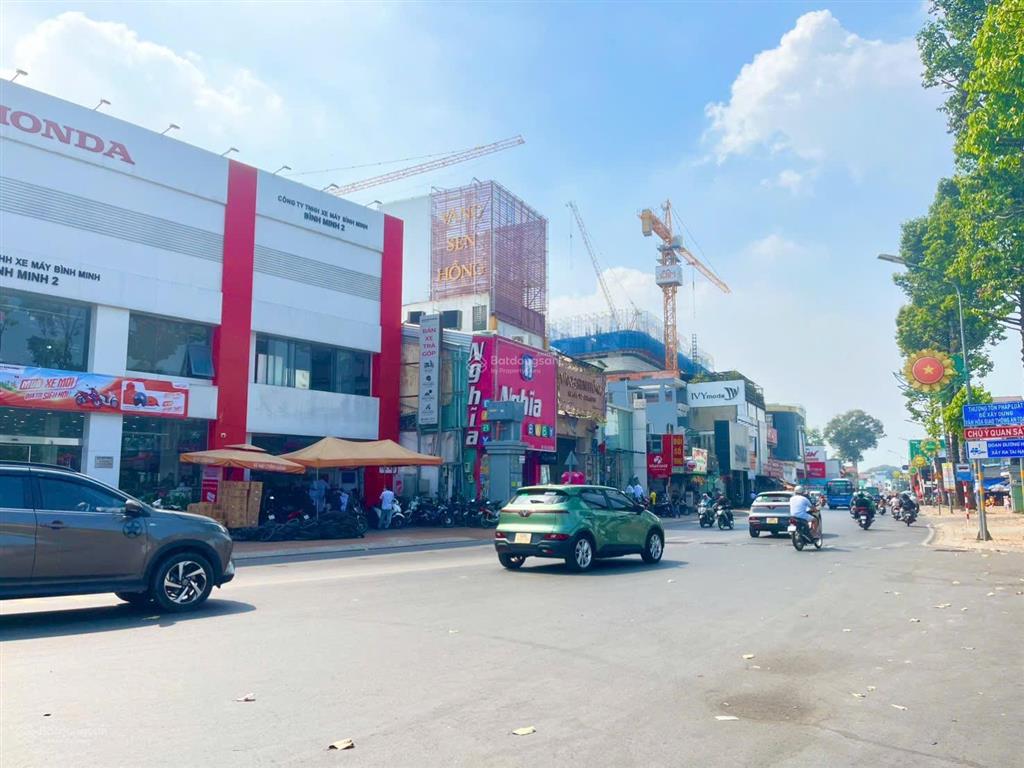 Tài sản toạ lạc ngay trục đường kinh doanh sầm uất nhất mặt tiền võ văn ngân cho thuê 80tr/tháng