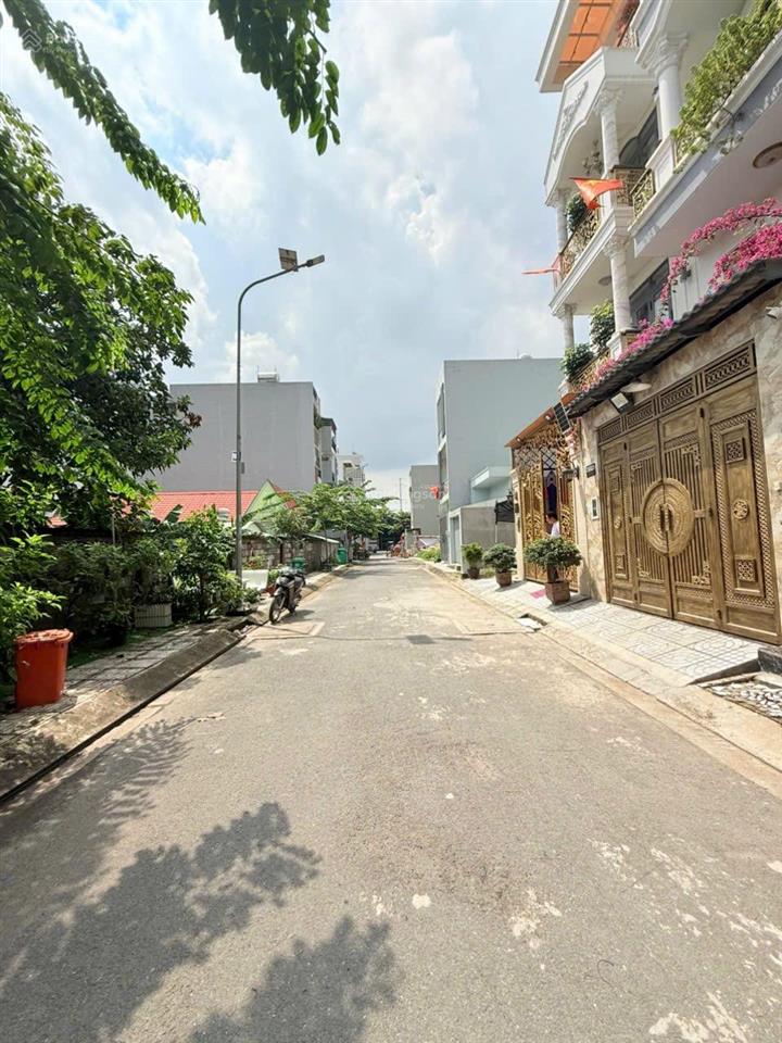 Đất mặt tiền trong khu phát triển đô thị tod  ngay vành đai 2, ga metro  94m2 ngang 5,4m x 18m