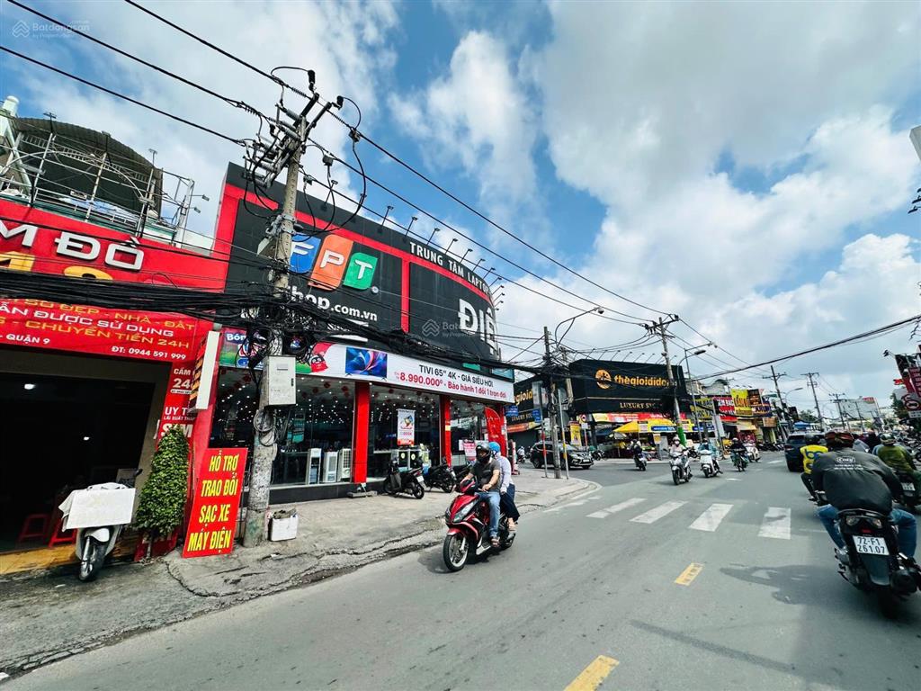 Giảm chào 3 tỷ còn 20 tỷ  trục đường kinh doanh sầm uất đỗ xuân hợp  103m ngang 4.9mx18m nở hậu
