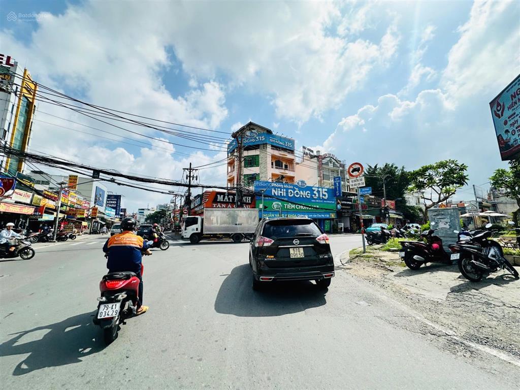 Giảm chào 3 tỷ còn 20 tỷ  trục đường kinh doanh sầm uất đỗ xuân hợp  103m ngang 4.9mx18m nở hậu