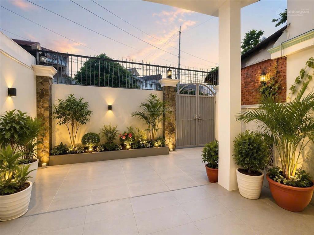Giá cực hot  150m ngang 7.5m x 20m vuông vức  giá chỉ 10 tỷ  đường nhựa xe tải phường tam phú