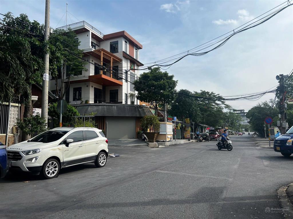 Đất biệt thự đơn lập khu bên sông  200m ngang 12m x 16m  đường 27 gần gigamall hiệp bình chánh