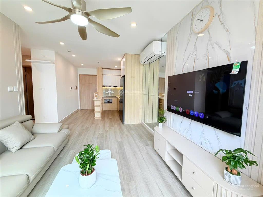 Bán căn hộ 2pn full nội thất tại vinhomes ocean park giá 3,7 tỷ