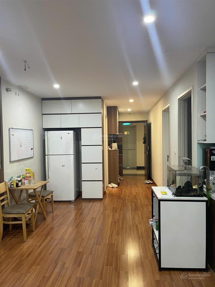 Cc bán gấp ch goldseason 76m2 (2pn + 2wc), b/c đn, để lại full nội thất (máy rửa bát... ), 6,2 tỷ