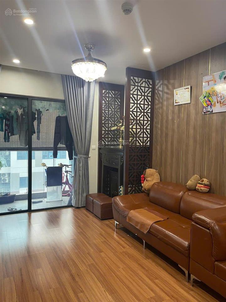 Cc bán gấp ch goldseason 76m2 (2pn + 2wc), b/c đn, để lại full nội thất (máy rửa bát... ), 6,2 tỷ