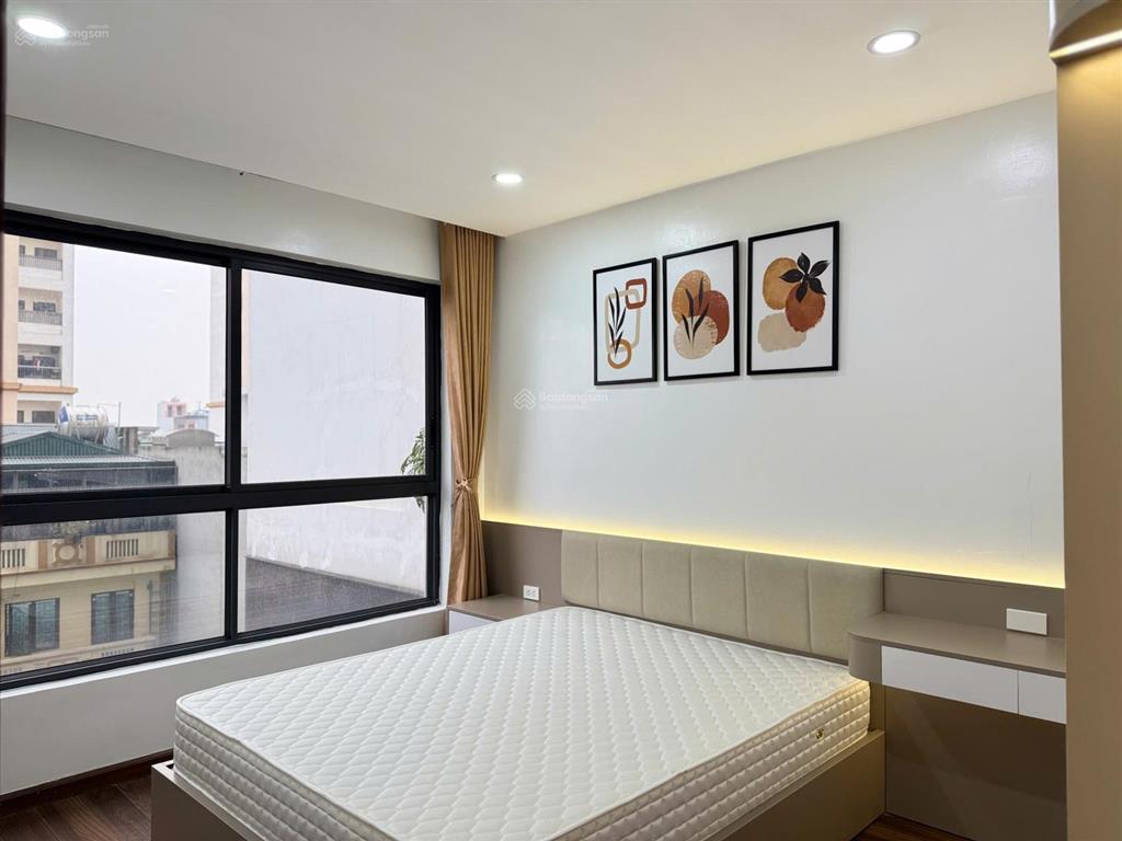 Giá thật bán nhanh. tôi bán ch77m2 (2pn + 2wc), full nội thất mới đẹp  giá nét 7,3 tỷ cc five star