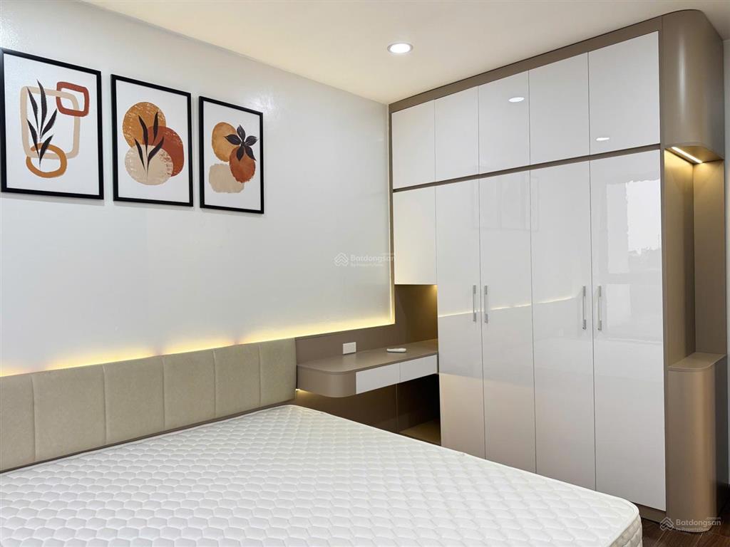 Giá thật bán nhanh. tôi bán ch77m2 (2pn + 2wc), full nội thất mới đẹp  giá nét 7,3 tỷ cc five star