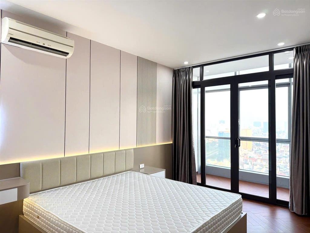 Cc bán gấp ko giá ảo ch 122m(3pn), b/c đn, nội thất mới cao cấp 100%, view đẹp, giá 12,5 tỷ có tl