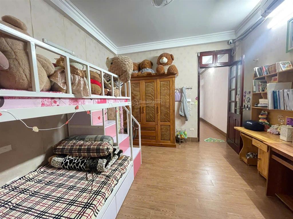 Gia đình cần bán nhà kim giang ngõ ô tô đỗ cửa ở kết hợp kinh doanh rất thuận tiện