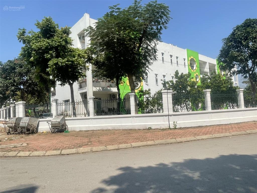 Biệt thự góc khu 31ha trâu quỳ 226m view công viên sản phẩm không có căn thứ 2